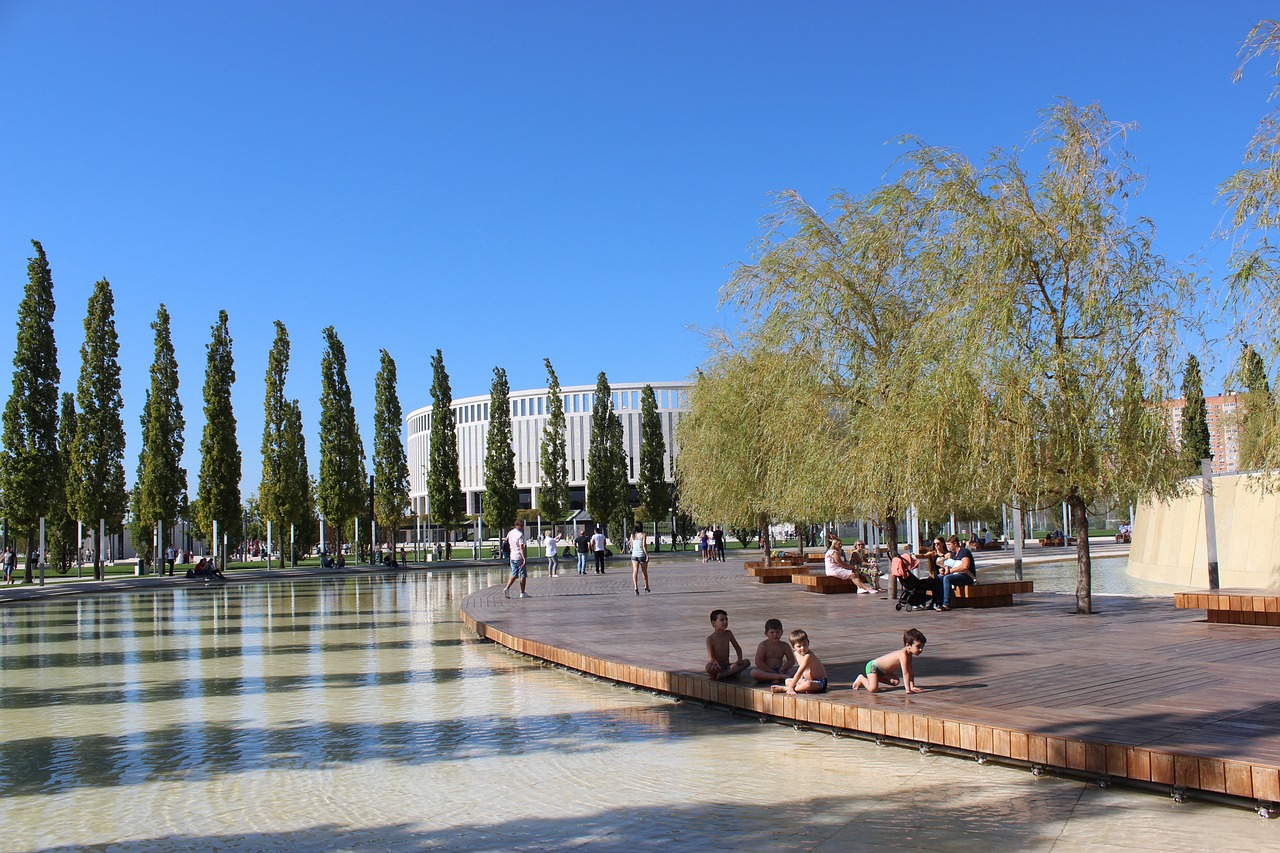 美媒：梅西加盟后，迈阿密的收入从4500万飙升至1.8亿美元